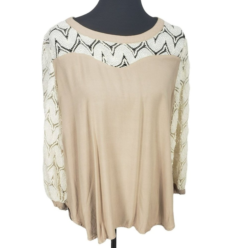 Umgee Woman's Tan Khaki Lace Sleeve Boho Business Hi Low‎ Scoop Neck Blouse 1XL